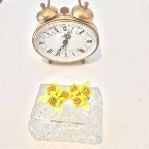 Vintage clip on earings